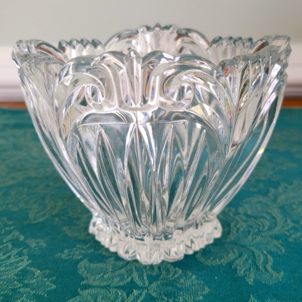 Vintage Clear Pressed Glass Sugar or Candy bowl